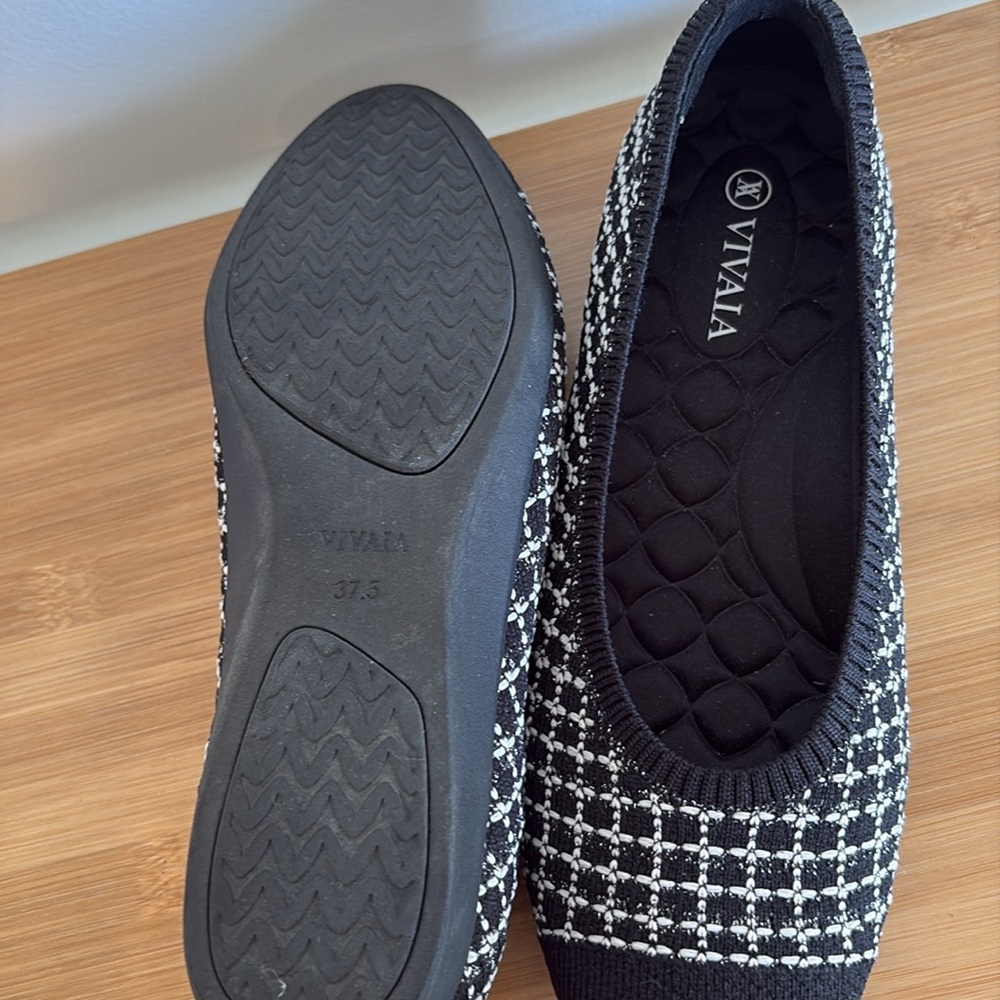 Vivaia Black Tweed Almond Toe Ballet Flats Tamia Walker - Picture 5 of 6